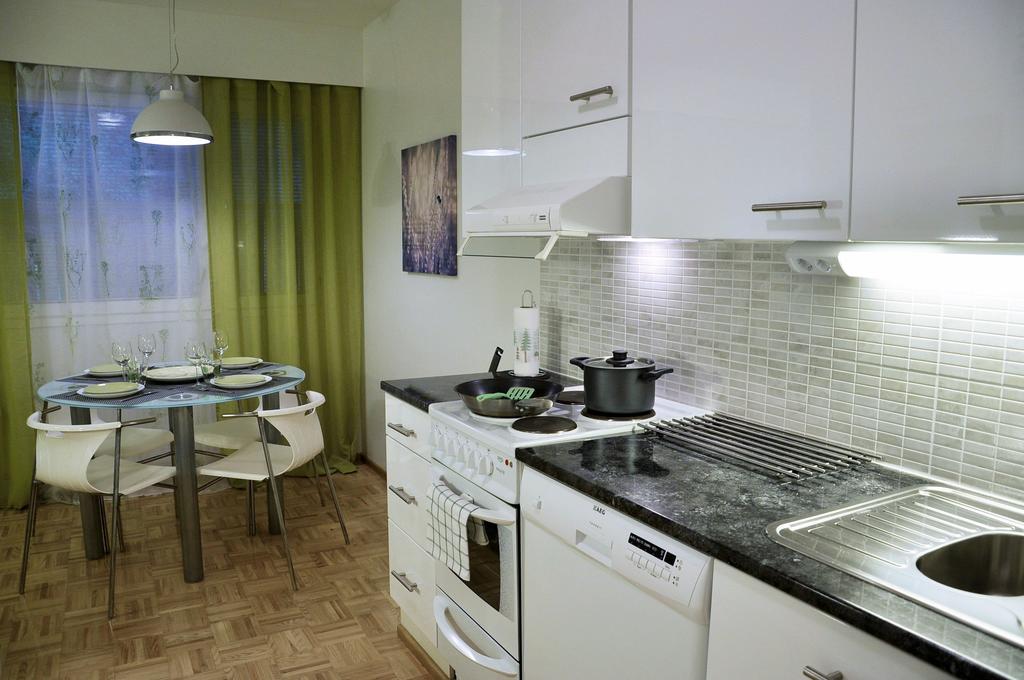 Apartments Karviaismaki Helsinki Room photo